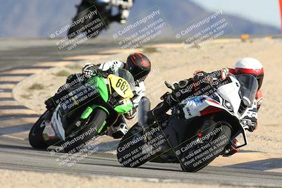 media/Nov-16-2025-Race Pace (Sun) [[8c5fa54630]]/Verified Riders/8-Turn 12 (120pm)/